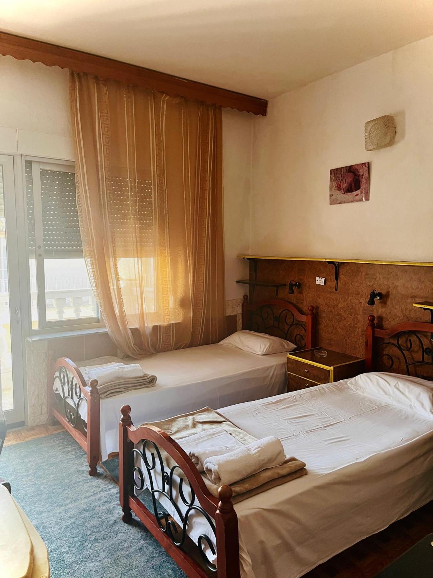 Hotel Holiday Keramoti (Macedonia) Exterior foto